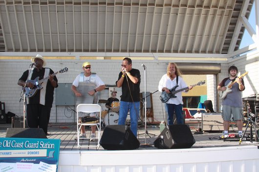 2009 Annual Pig & Oyster Roast - Old Coast Guard Station Virginia Beach, VA (Photo 6)