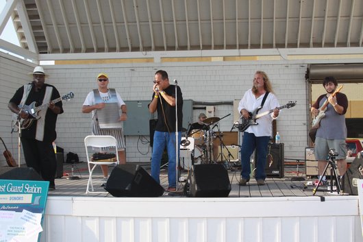 2009 Annual Pig & Oyster Roast - Old Coast Guard Station Virginia Beach, VA (Photo 14)